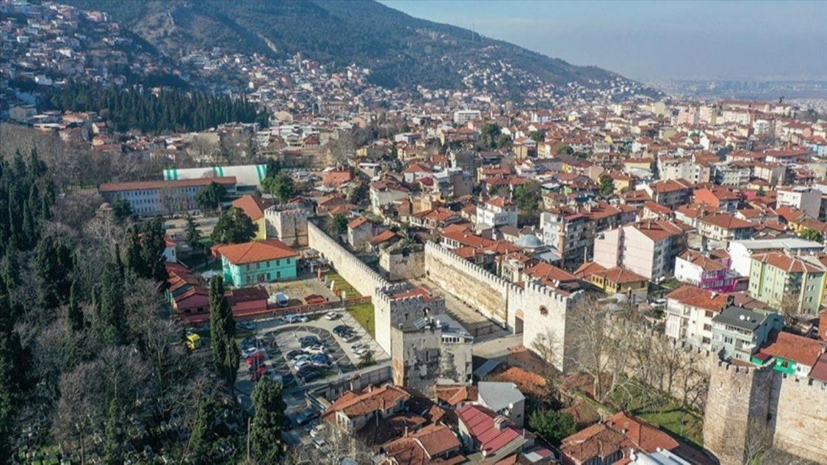 Bursa'da gizemli olay! Her gece duyulan patlama seslerinin srr zld