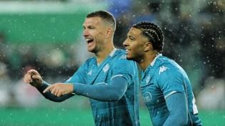 Edin Dzeko tarihe geçti, Fiorentina 3 golle galip geldi