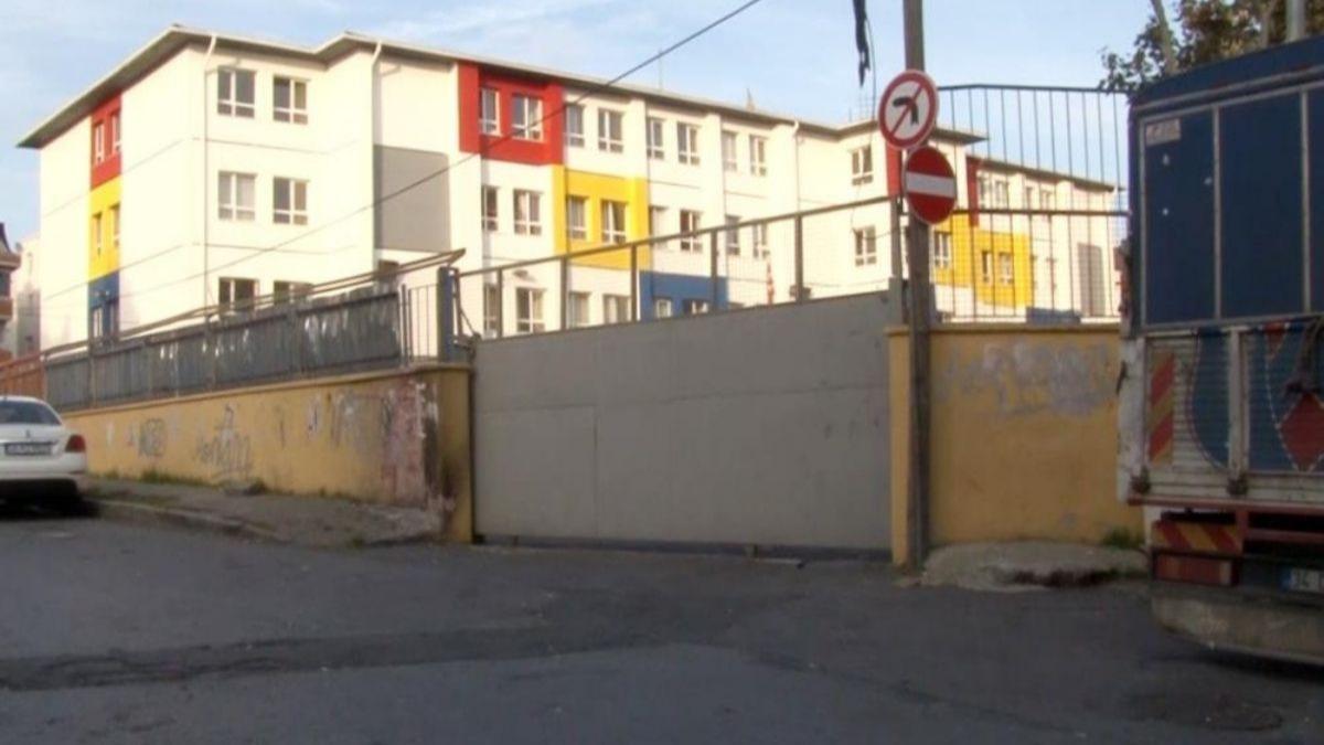 Okulda kap facias! 4 renci yaral 