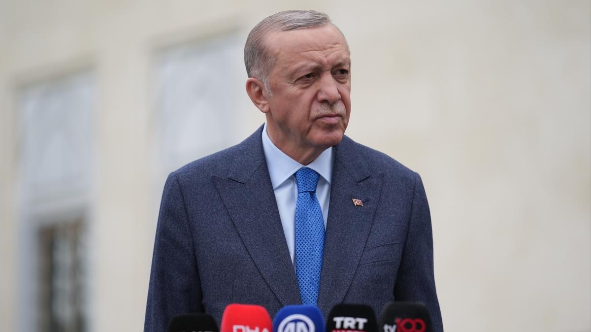 Cumhurbakan Erdoan cuma namazn Hz. Ali Camisi'nde kld