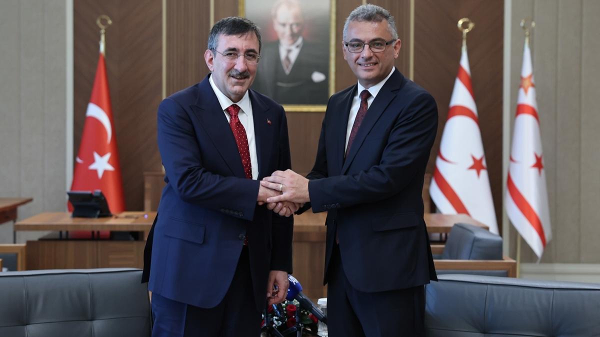 KKTC Cumhurbakan Erhrman, Trkiye-KKTC ilikilerinin ''son derece zel'' olduunu syledi