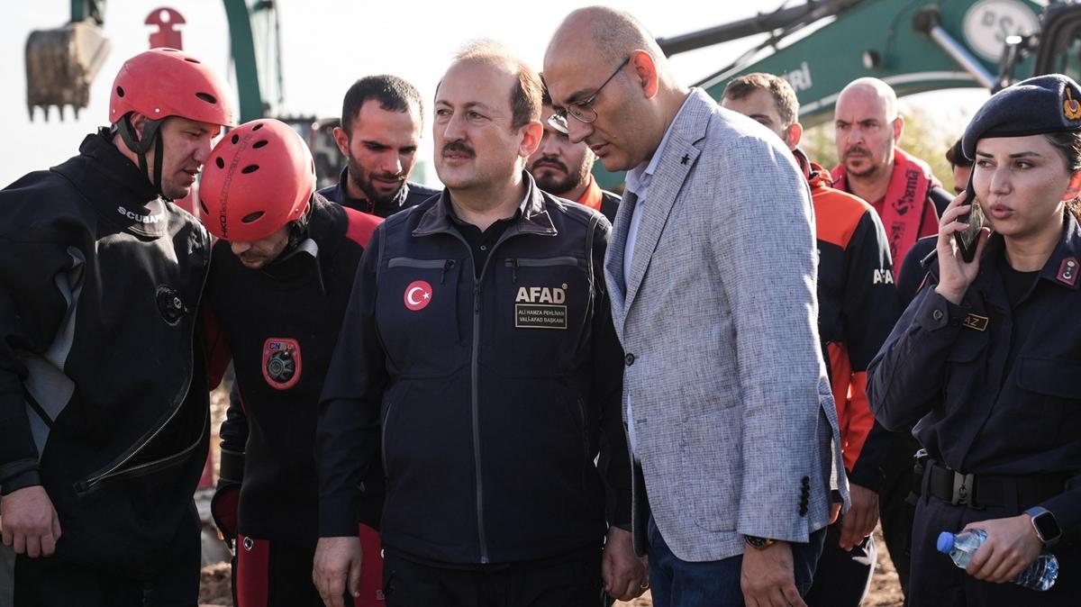 AFAD Başkanı Pehlivan'dan Foça açıklaması! Zarar gören vatandaşların hesaplarına ödeme yapılacak