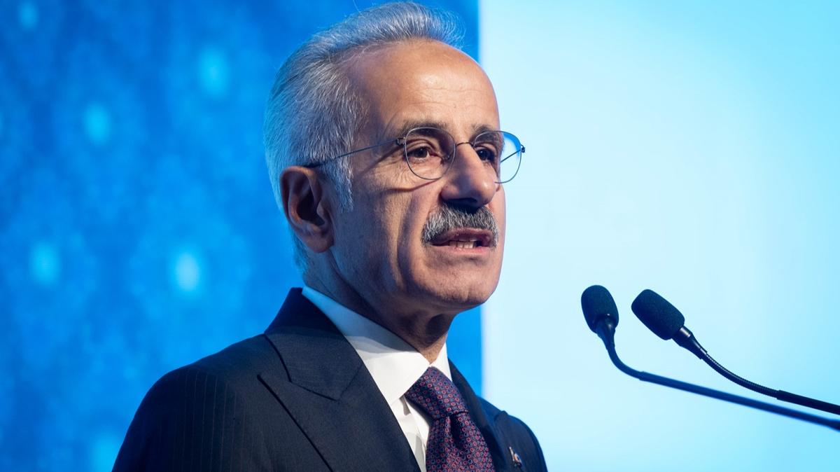 Bakan Uraloğlu: 11 İlde faaliyet gösteren 13 hava kampüsümüzle sportif ve amatör havacılığın gelişimine katkı sağlıyoruz