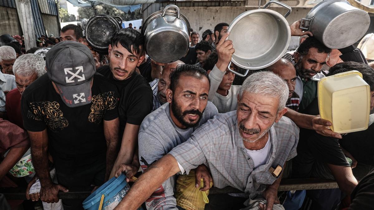 Eski BM Raportörü Elver: Gazze'de açlık soykırım biçimi olarak kullanılıyor
