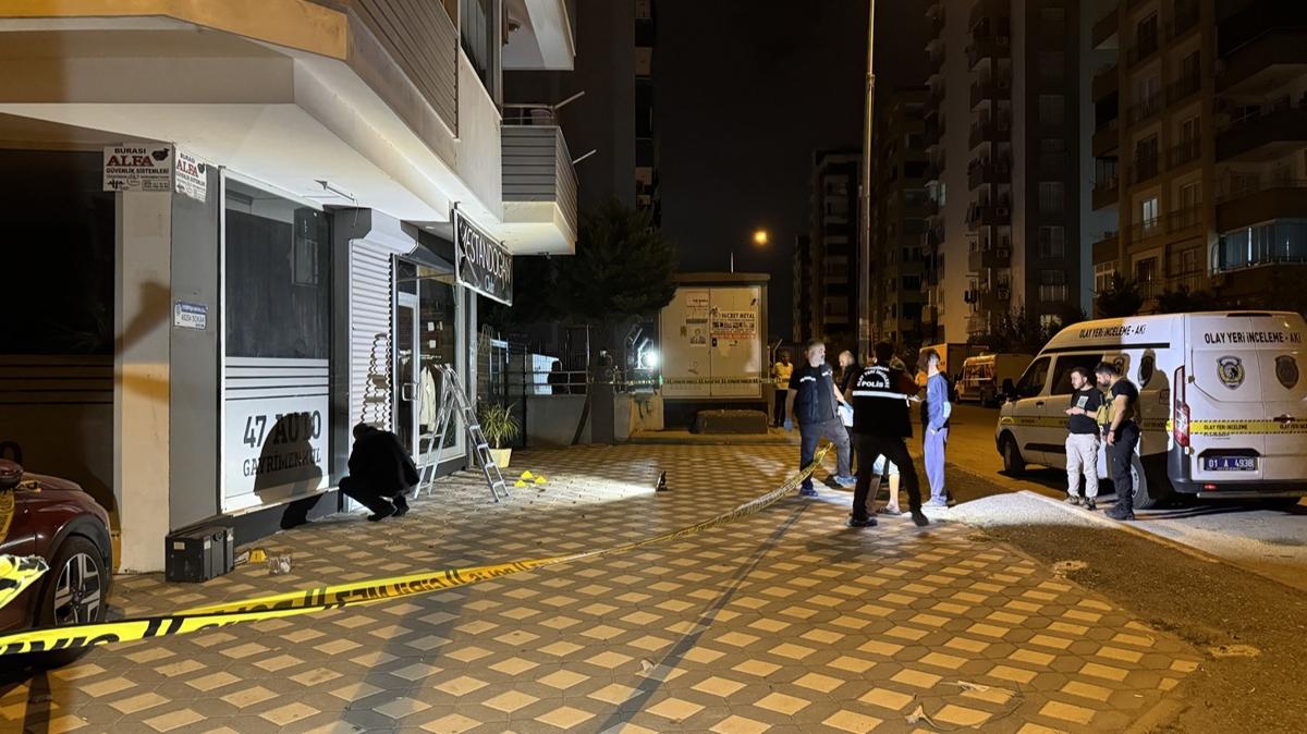 İş yerine patlayıcı atıldı