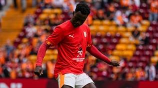 Davinson Sanchez derbide yok