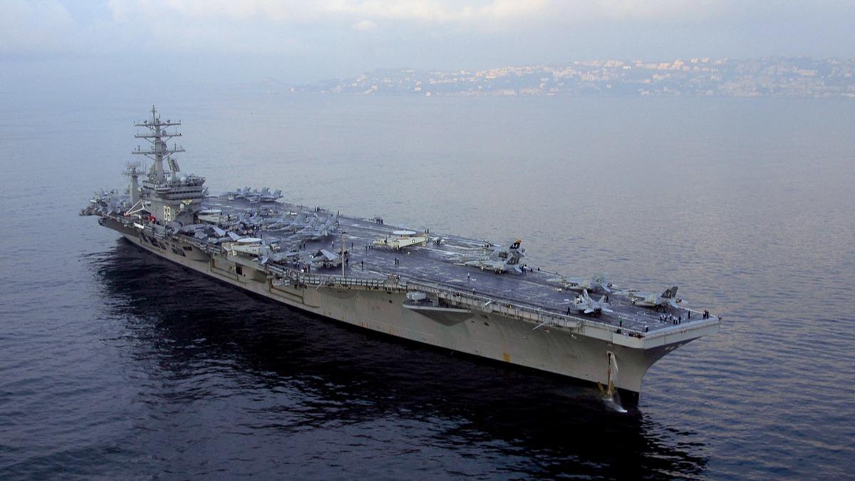 ABD 30 dakikada F-18 ve helikopterini kaybetti! Peş peşe okyanusa çakıldılar