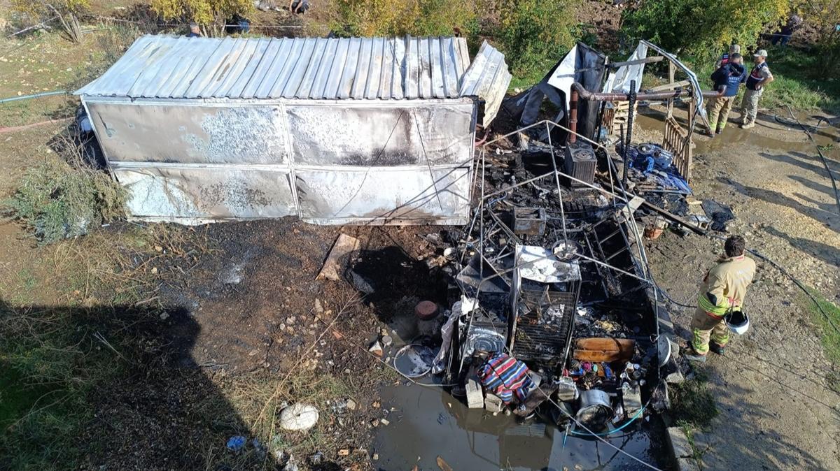 Hatay'da konteynerde çıkan yangında bir bebek öldü, annesi yaralandı