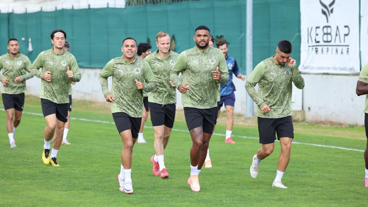 Alanyaspor, kupa maçına hazır