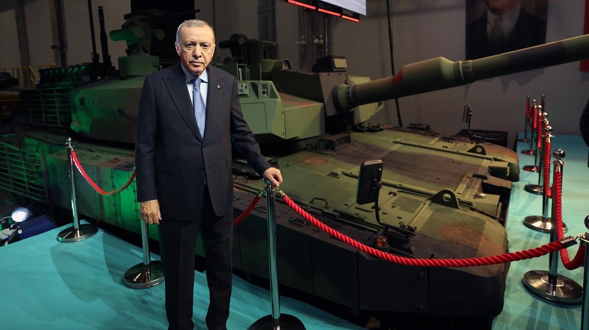 ALTAY Tankı TSK envanterine girdi... Cumhurbaşkanı Erdoğan: Yeni bir dönemin kapılarını açıyoruz
