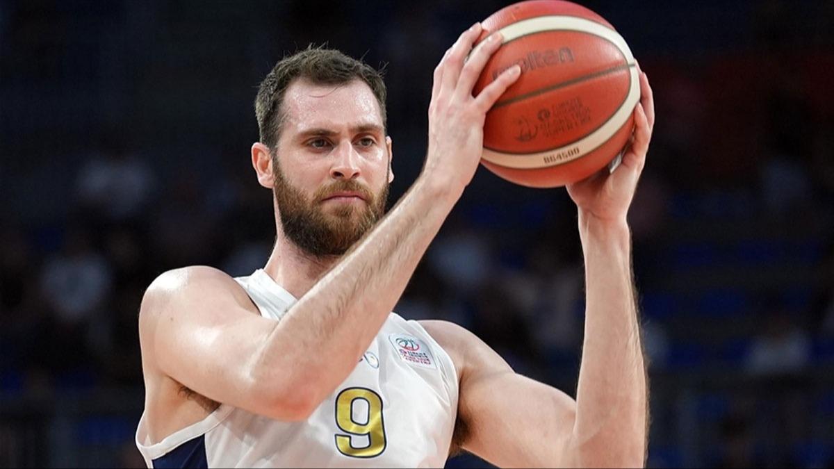 Anadolu Efes'ten açıklama geldi! Georgios Papagiannis ameliyat edildi
