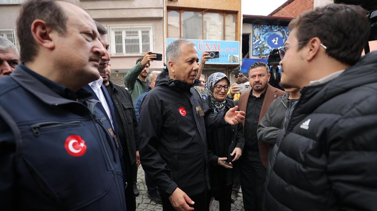 Bakan Yerlikaya Sındırgı'da incelemelerde bulundu