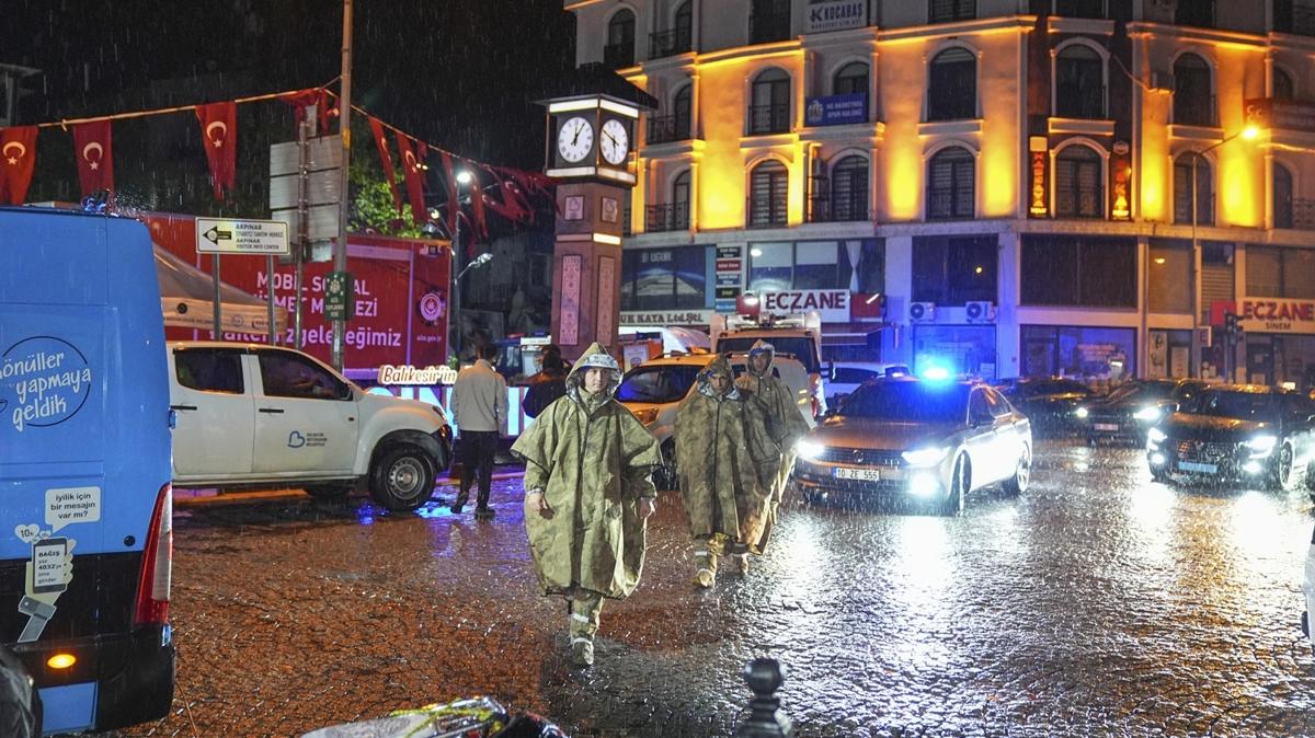 Depremin merkez üssünde kuvvetli yağış! Ne kadar sürecek?