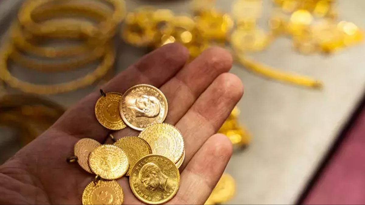 Düşüş sürüyor! Altın rekor kırdıktan sonra geri adım attı