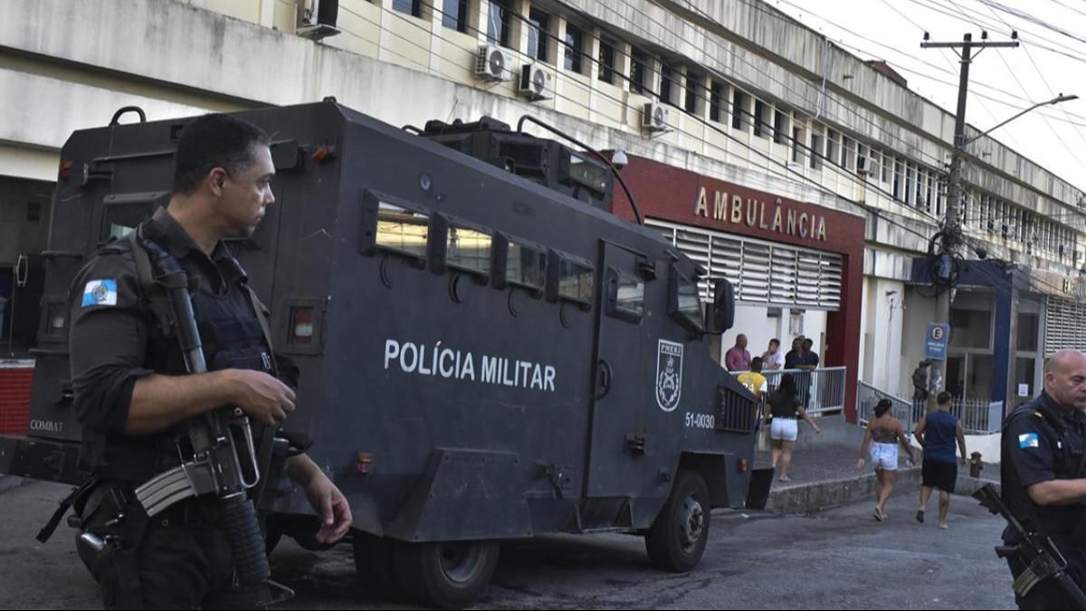 Favela operasyonu felakete döndü: 4'ü polis, 64 kişi hayatını kaybetti