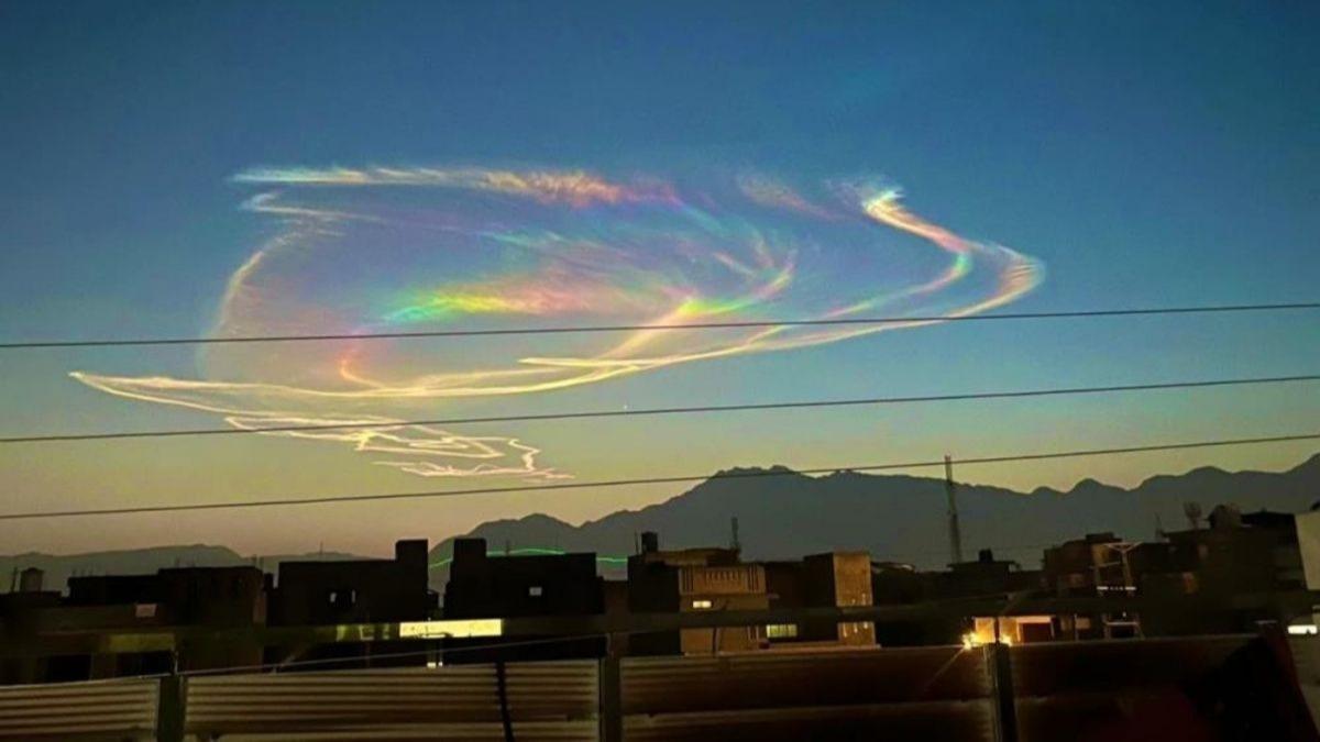 Gökyüzünün şöleni büyüledi! Ateş gökkuşağı kameralara yansıdı