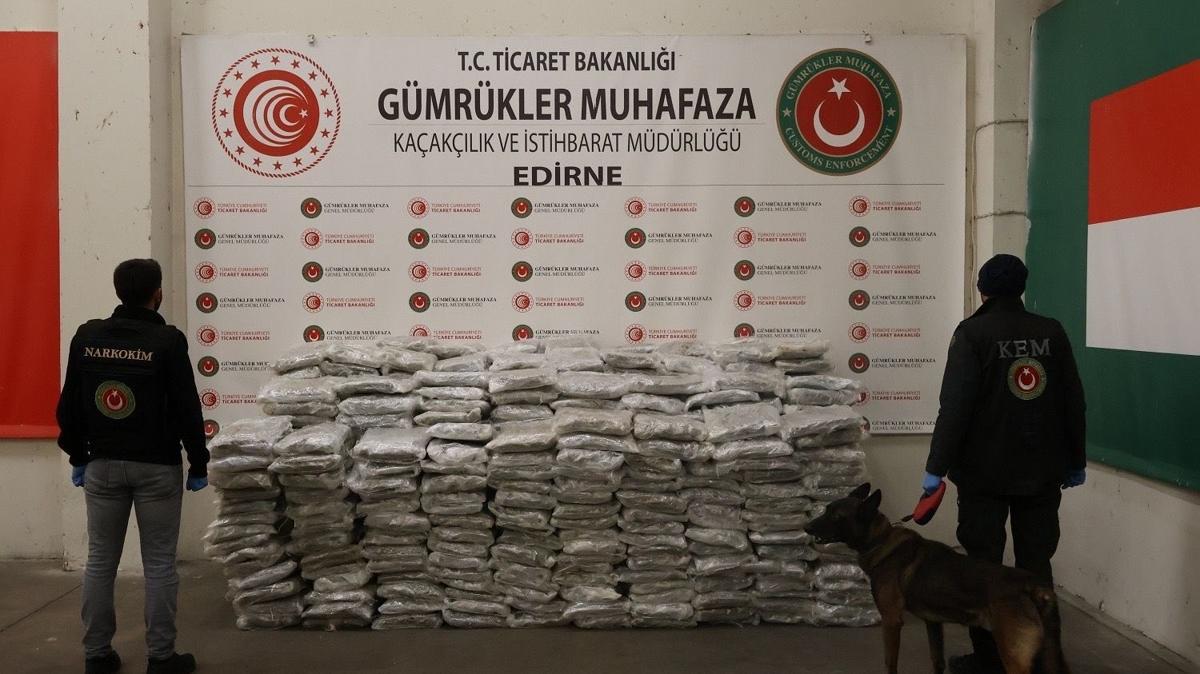 Gümrük Muhafaza'dan zehir tacirlerine geçit yok