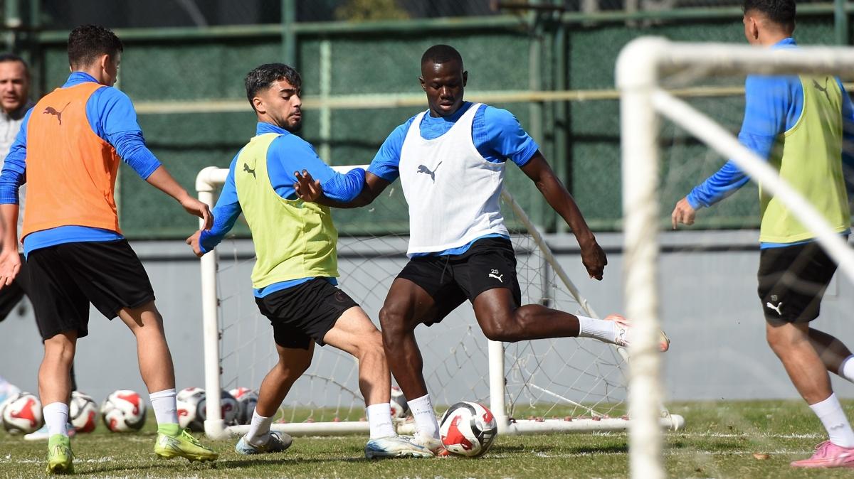 Manisa FK kupa maçına hazır!