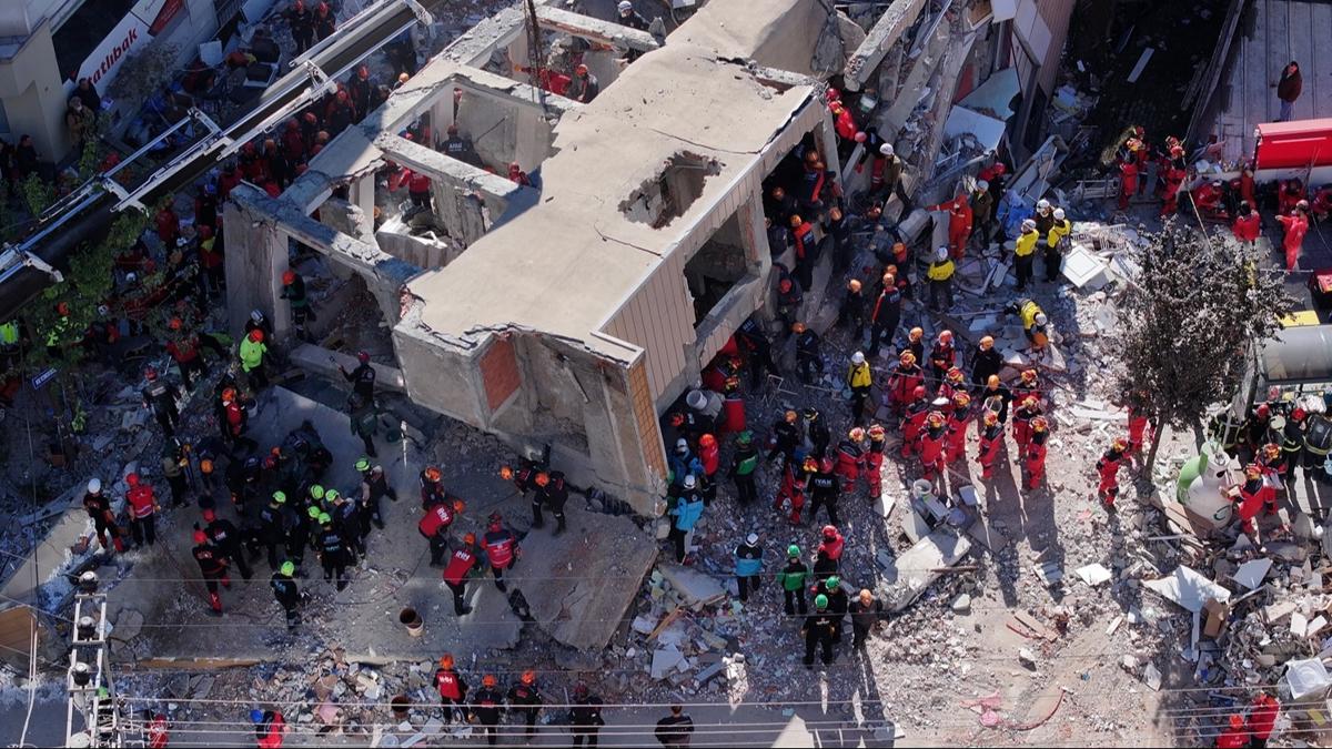 Kolonlar sağlam mıydı? Gebze'de çöken binanın eczane sahibi konuştu