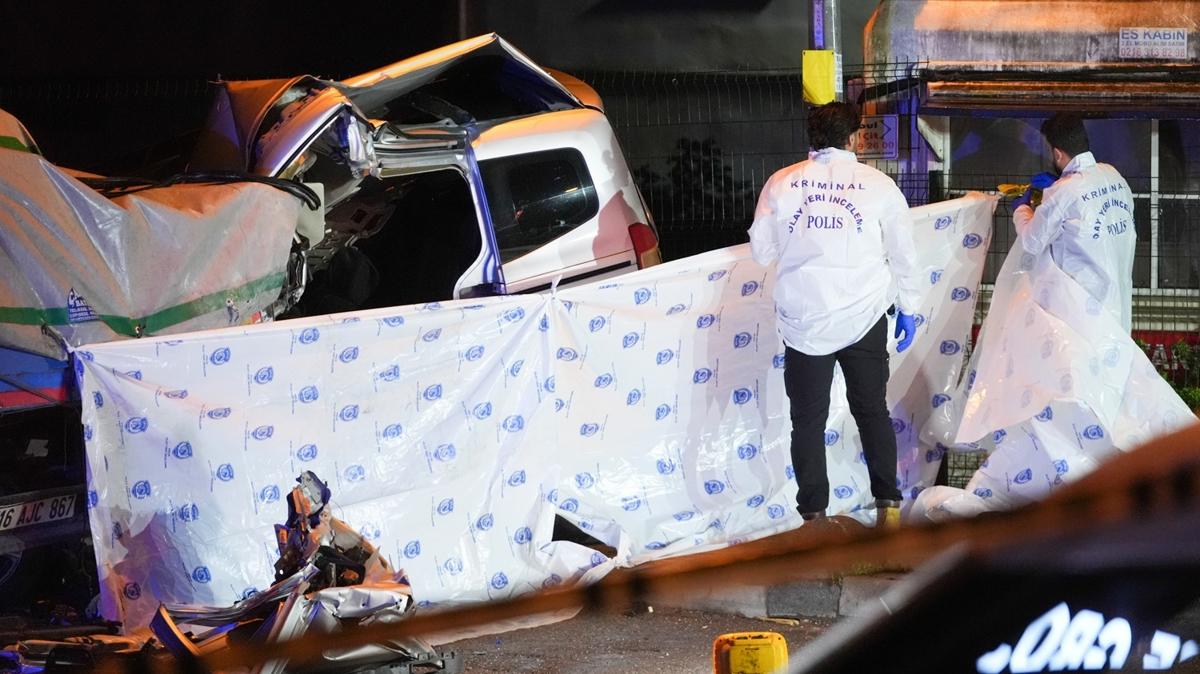 Polisten kaçan araç tıra çarptı: 1 ölü