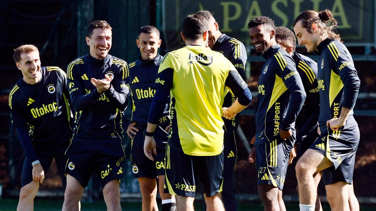 Fenerbahe'de derbi mesaisi balad