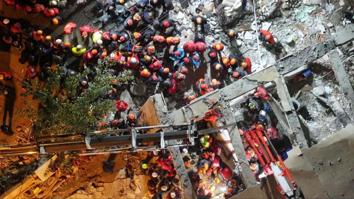 Gebze'de çöken binadan acı haber! 5 kişilik ailenin 4 ferdi hayatını kaybetti