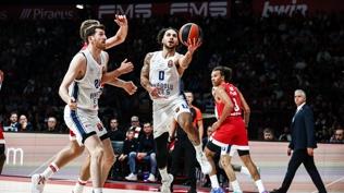 Anadolu Efes, Baskonia deplasmanında