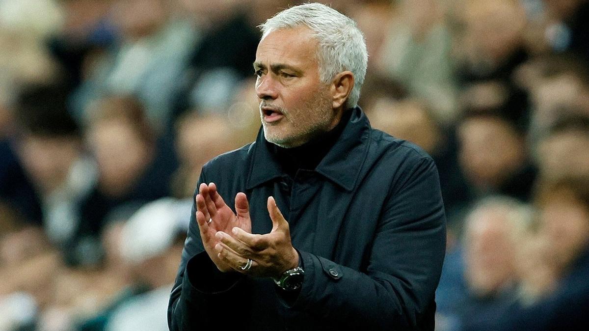 Benfica'dan ayrılacak mı? Jose Mourinho resmen açıkladı