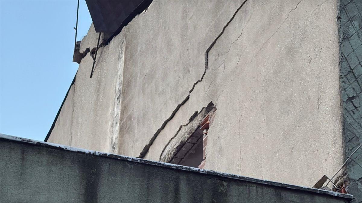 Binada termosifon patladı! Baba ve oğul ölümden döndü