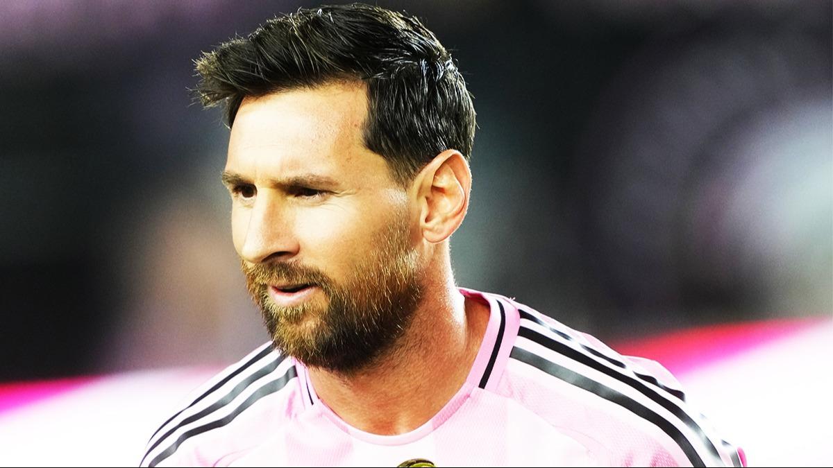 Messi'ye Suudi Arabistan'dan ret! ''Ligi antrenman kampı yapmayız''