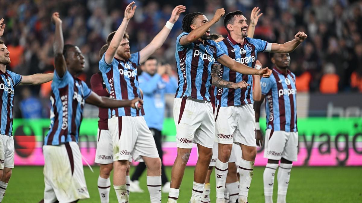 Trabzonspor'un Galatasaray maçı kamp kadrosu belli oldu