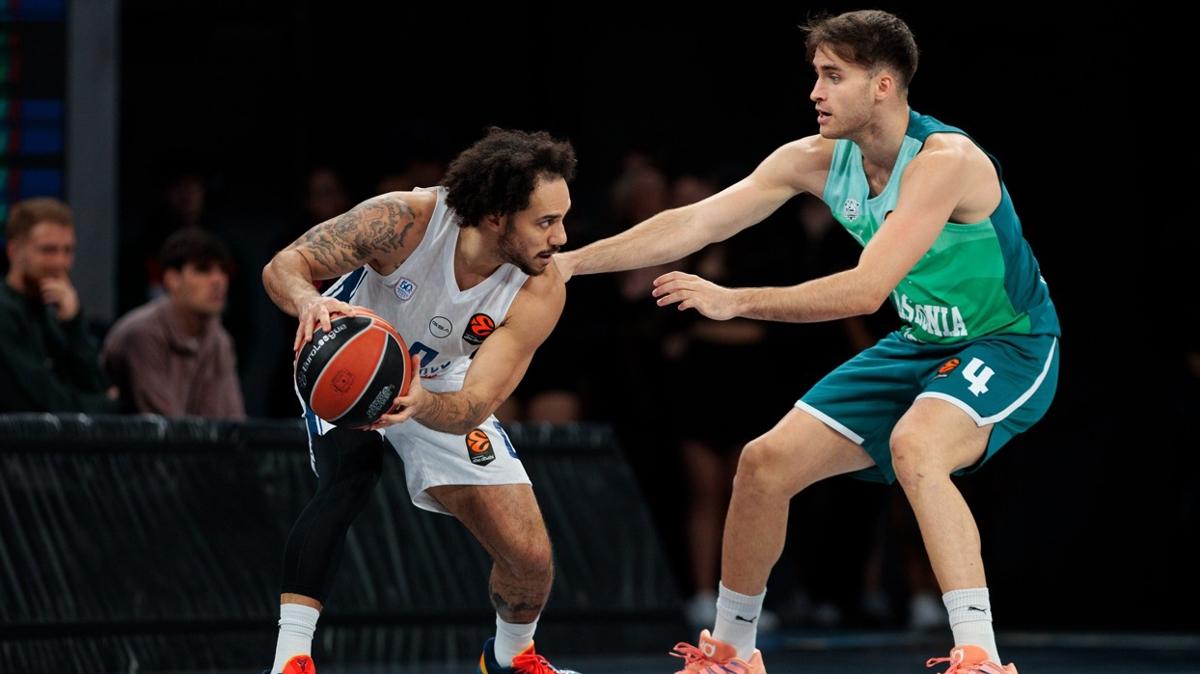 Anadolu Efes, İspanya'dan mağlubiyetle ayrıldı