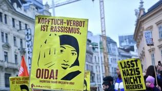 Avusturya'da başörtüsü yasağı: Resmî tanımadan İslâmofobik politikalara