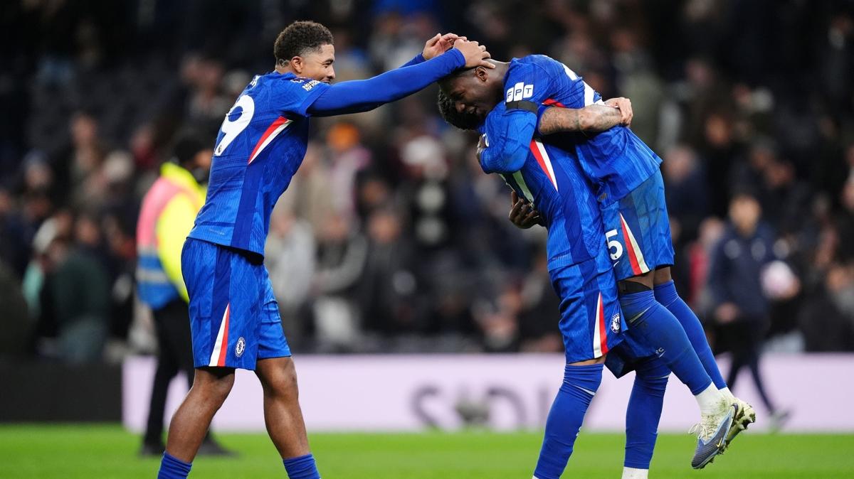 Chelsea, Tottenham' tek golle geti