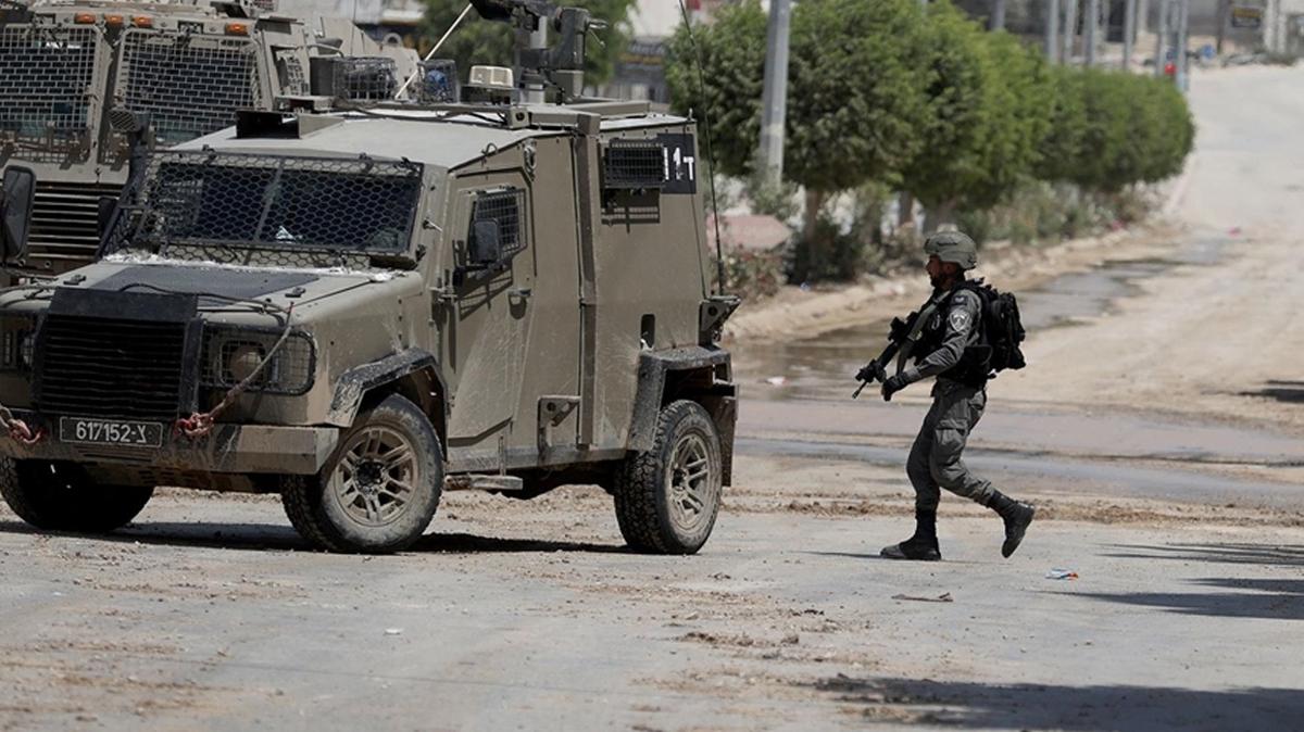 Kuneytra'da igalci srail askerlerine kar halk direnii: eytan talar gibi taladlar