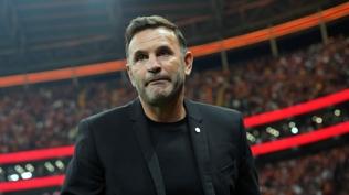 Okan Buruk'a 100. galibiyet plaketi