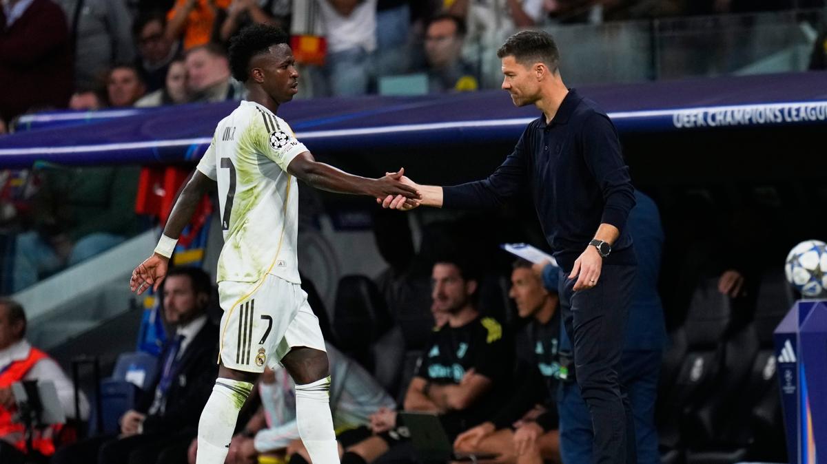 Xabi Alonso, Vinicius'u affetti