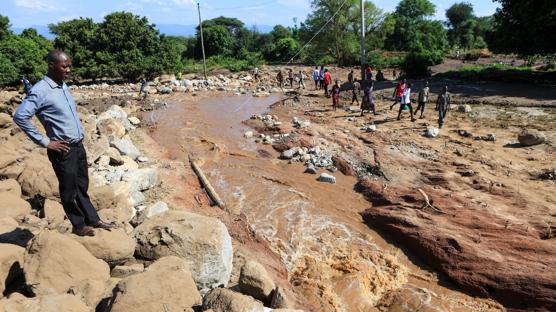 Kenya'da toprak kaymasında onlarca kişi can verdi