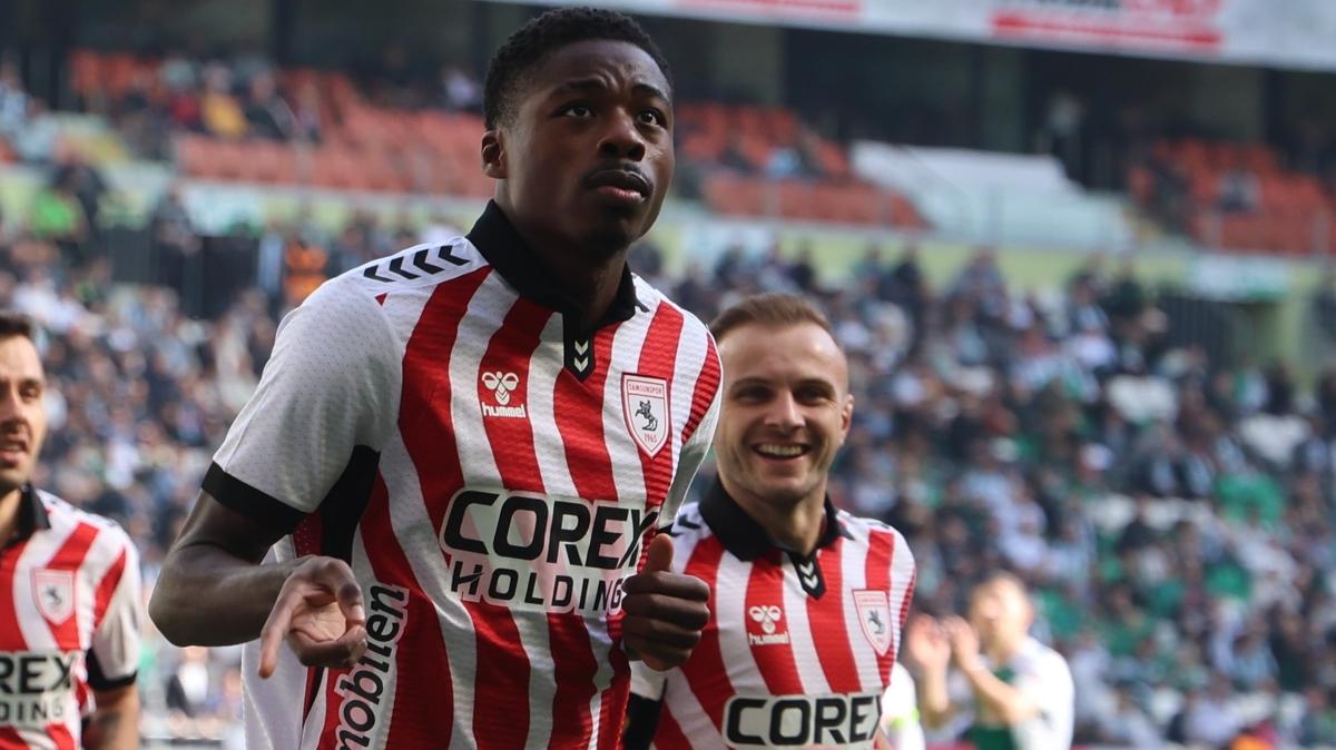Samsunspor'dan Konya'da 3 goll galibiyet