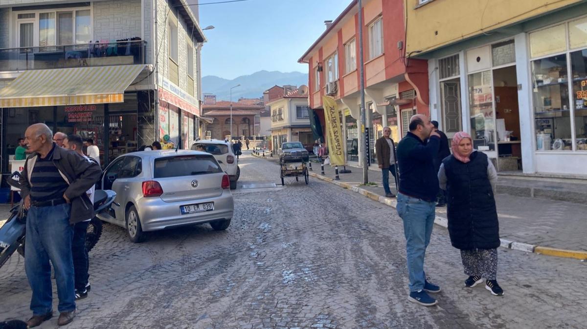 AFAD duyurdu! Balkesir'de 4.9 byklnde deprem