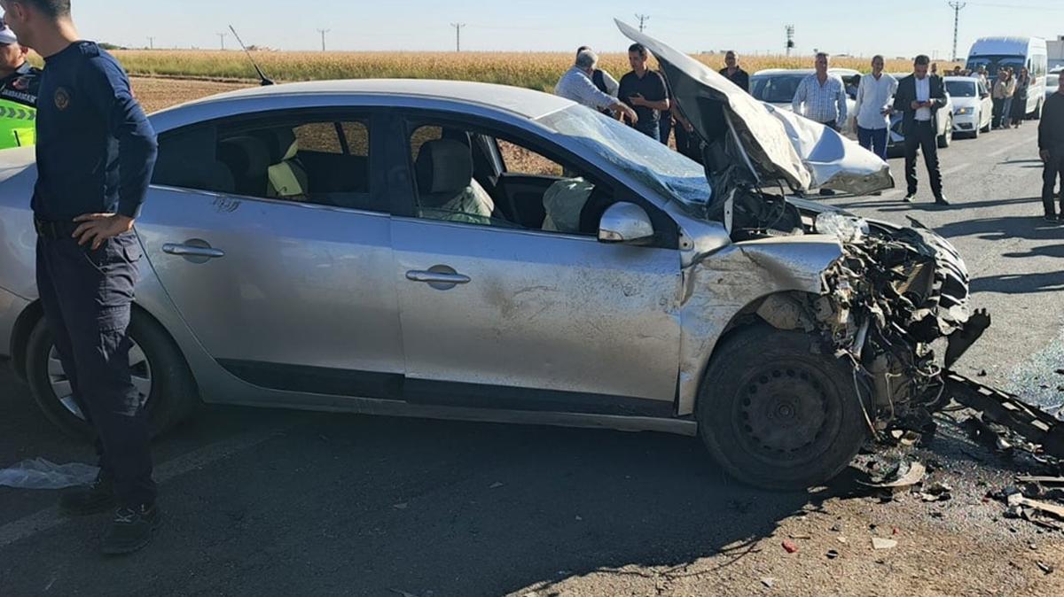Mardin'de iki otomobil arpt: 6 yaral