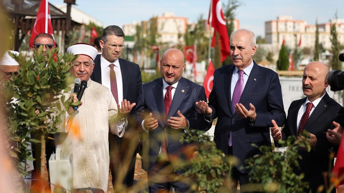 TBMM Bakan Kurtulmu, Adyaman'da Deprem ehitleri Mezarl'n ziyaret etti