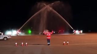 2,5 yıl sonra ilk Türk uçağı iniş yaptı