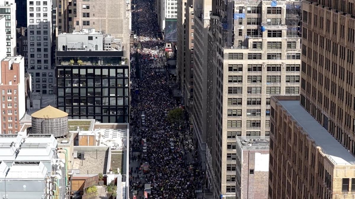 ABD'de Trump'a soğuk duş: Destek ciddi oranda azaldı