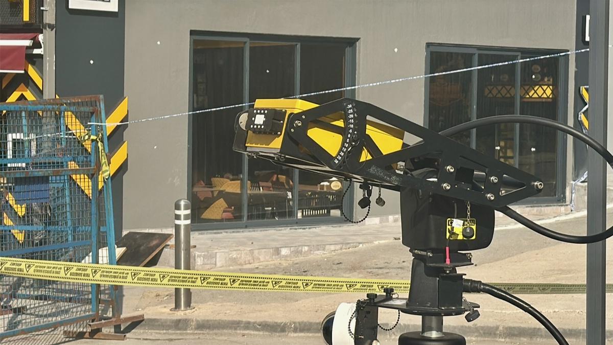 TBTAK ve niversiteler sahada! ken binada 20 metrelik sondaj balatld