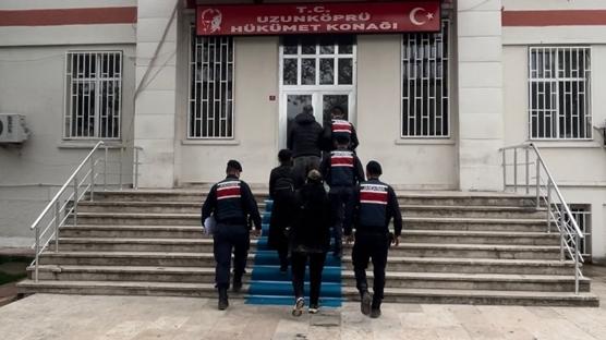 Yurt dışına kaçmaya çalışan FETÖ'cüler yakalandı