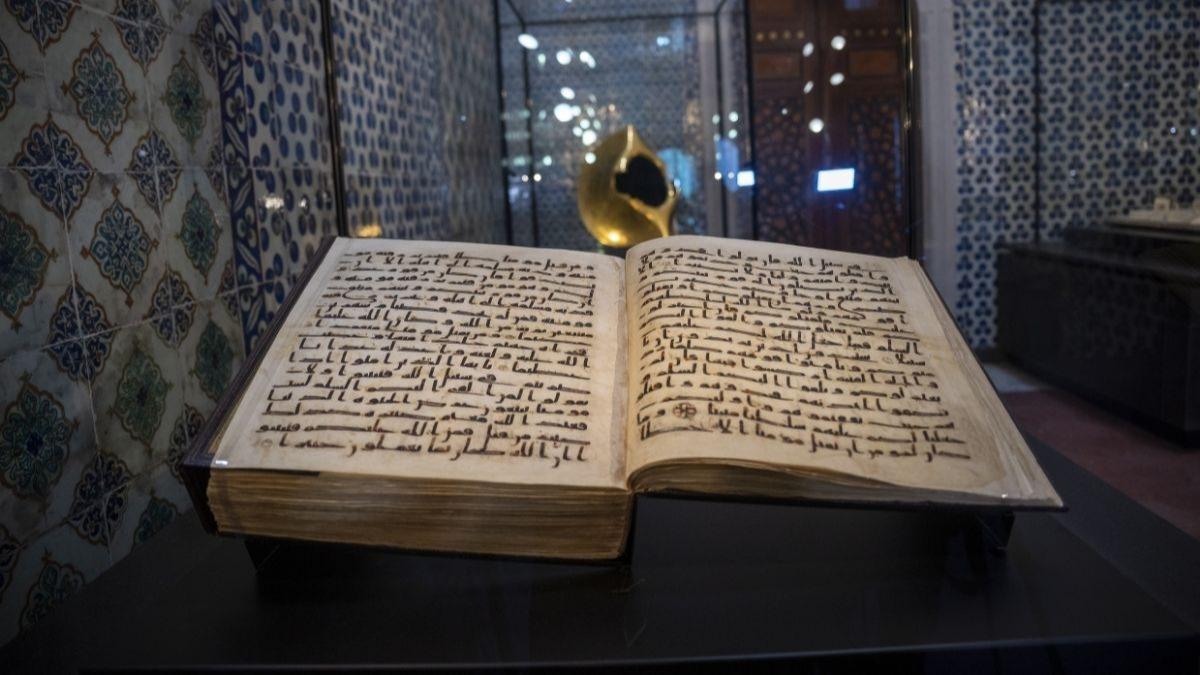 Topkap Saray'nda 24 saat Kur'an- Kerim okunuyor! 5 asrdr devam ediyor