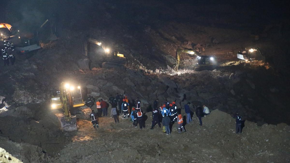 Ordu'dan ac haber! Gk altnda kalan bir kiinin cansz bedeni karld