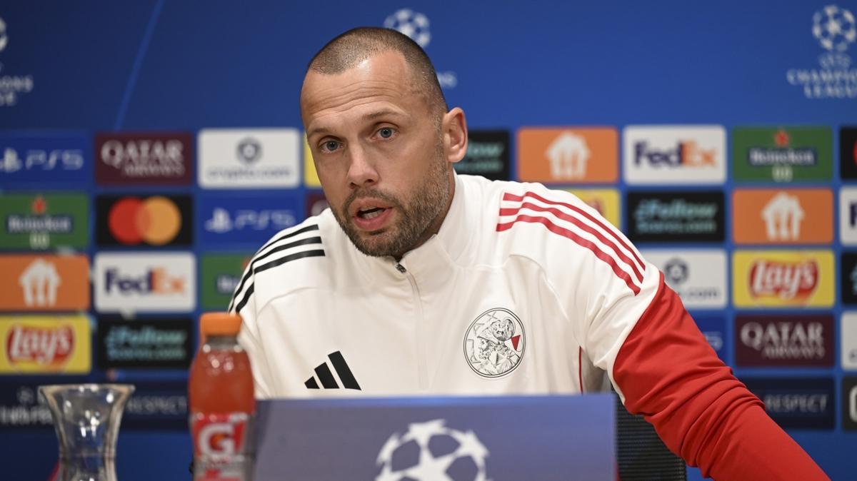 Galatasaray ma sonras ayrlk karar! Ajax'ta Heitinga dnemi sona erdi