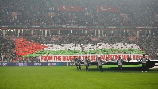 Samsunspor taraftarlarndan 'zgr Filistin' mesaj